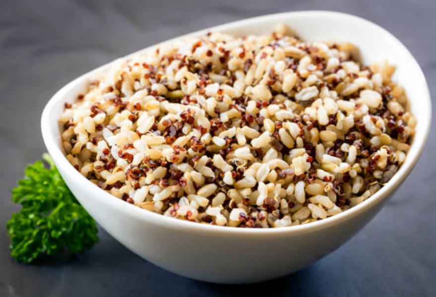 Rice, quinoa & pea protein. Daidry free